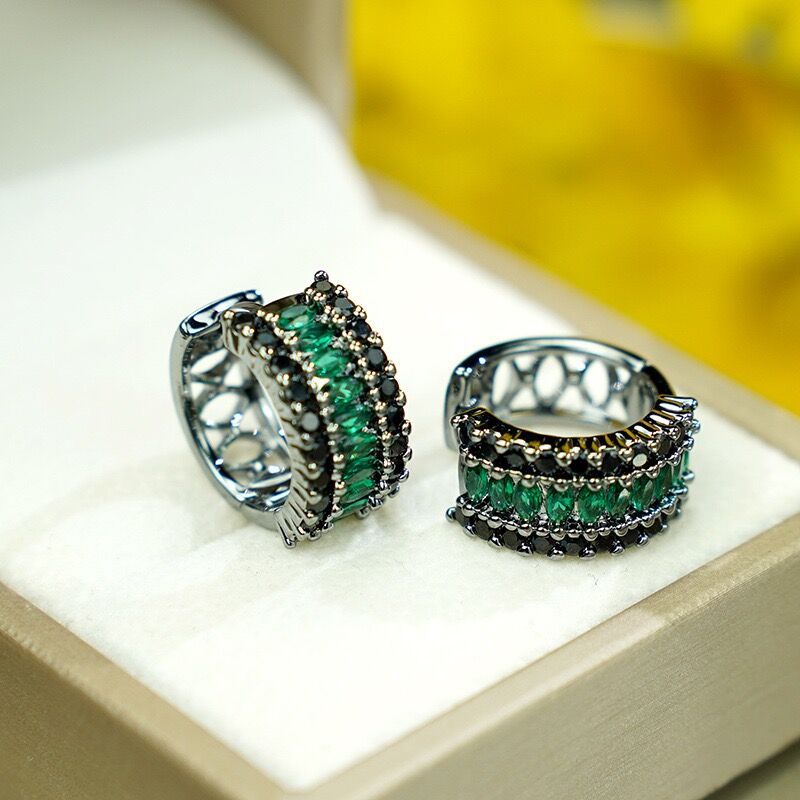 Exclusive High-end Round Earrings With A Sophisticated Design